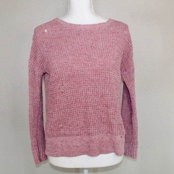 American Eagle Soft/Fuzzy Pink Knitted Distressed Crew Neck Sweater - Size XS - Picture 1 of 13